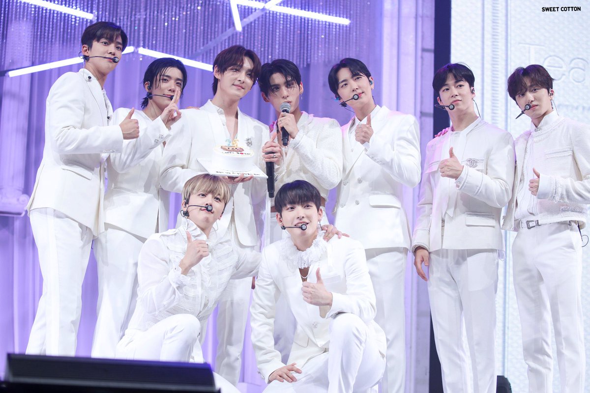 thaboolgo's tweet photo. #MAMAVOTE #sf9 @sf9official
셒구 마마 레전드 무대 21년 버전 보고싶다 https://t.co/vCJa4iXCjL