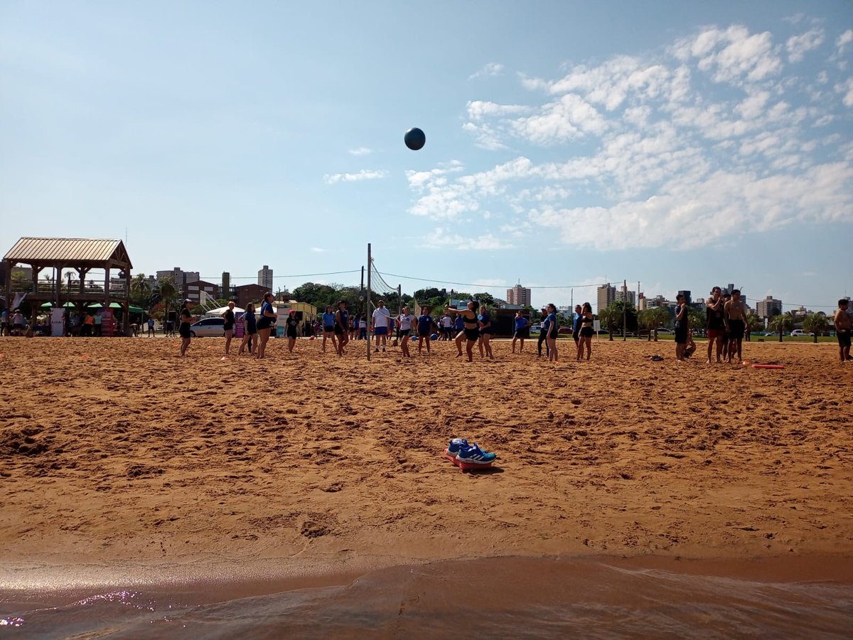 CEF25MISIONES's tweet photo. Participamos con @DirEducFIsica de Juegos de playa, actividades recreativas y deportivas en playa el Brete Posadas.  @HoracioNacke
@jalbertogalarza @grillo141 @chekielon @cristiansudo @ricardofabianbi https://t.co/f2CigarQgt