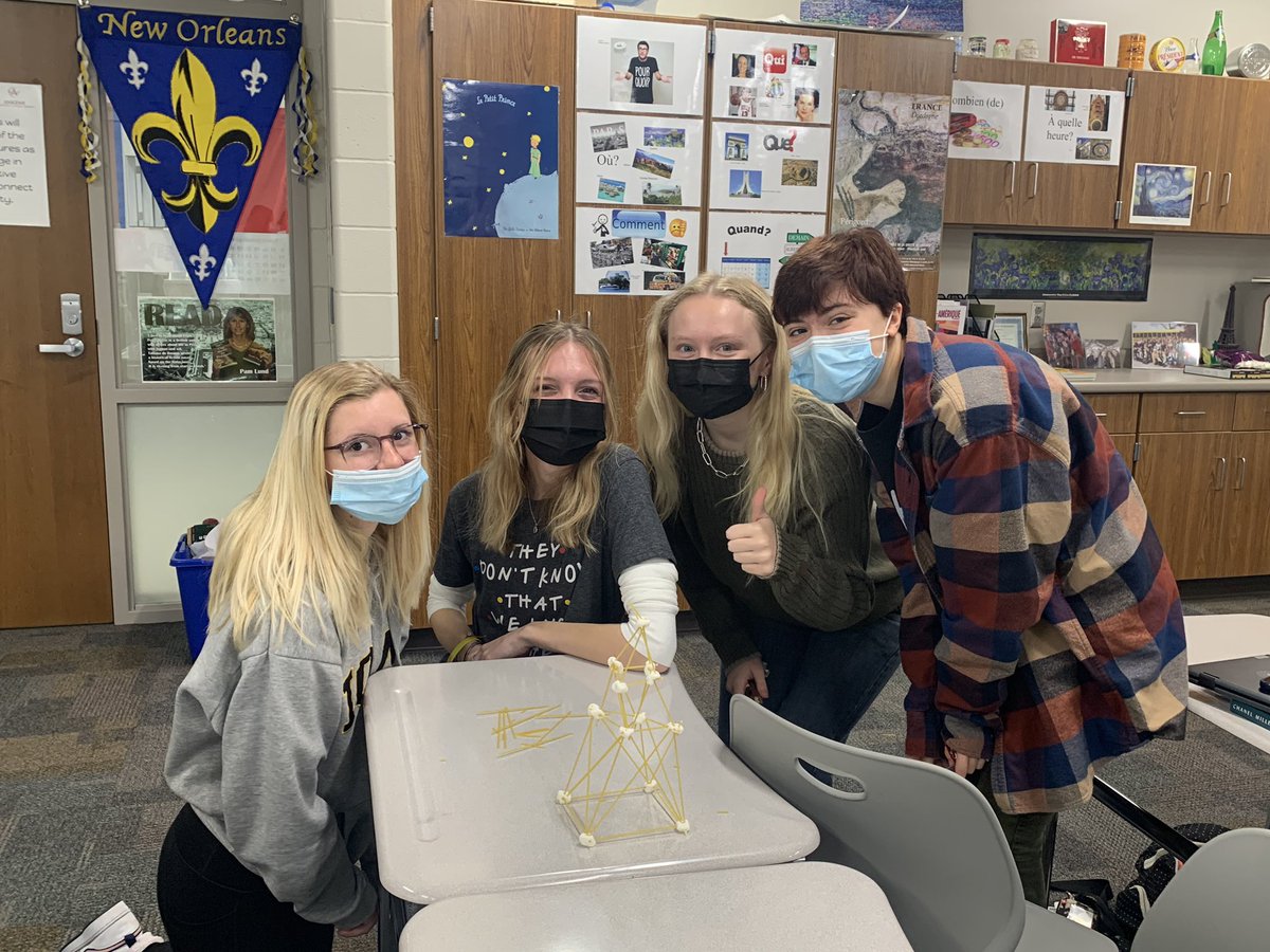 achs_french's tweet photo. Nos vainqueurs pour le trois heure! https://t.co/9czt68PrAb