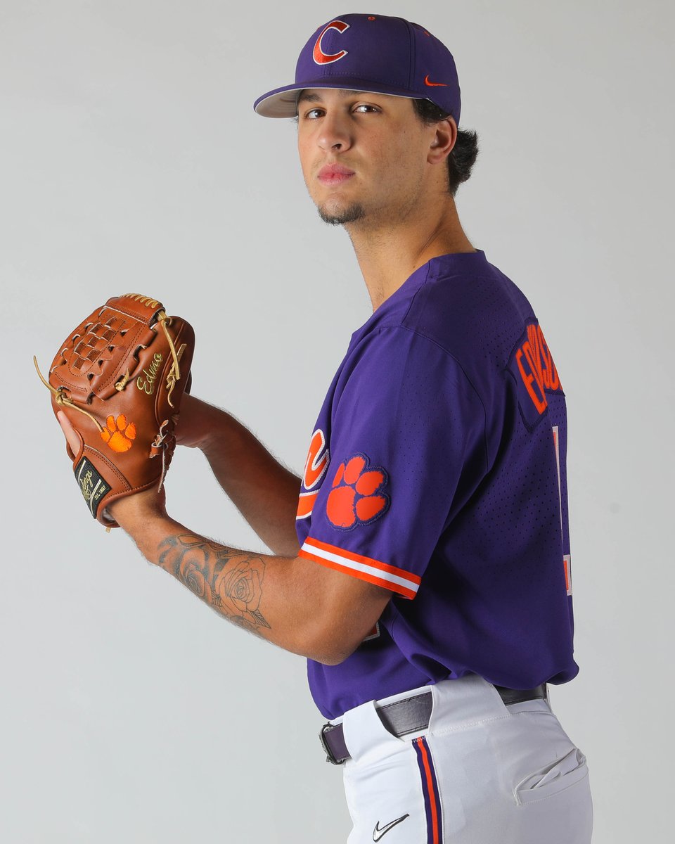ClemsonBaseball's tweet photo. Flicks from #CUShowcase Dayโ๏ธ๐ธ๐ฅ https://t.co/fRqmaNekJI