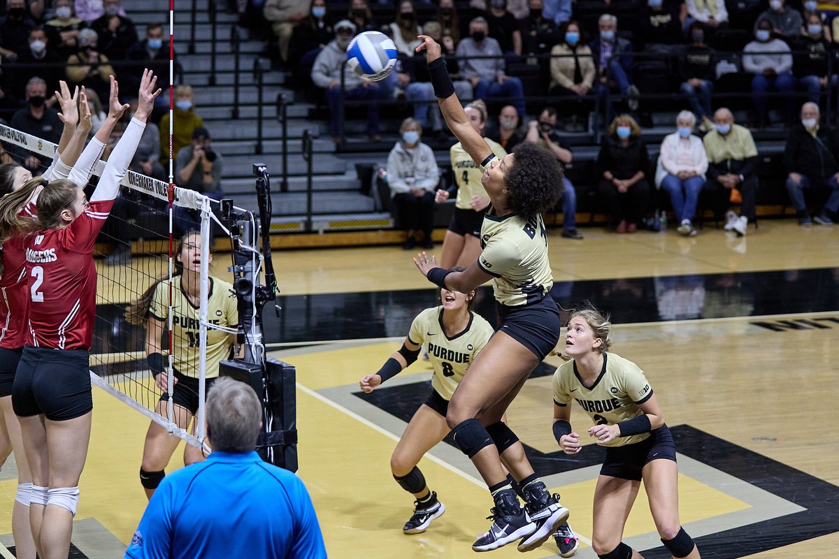 PurdueVB's tweet photo. Impact player 👉 Emma Ellis

1️⃣6️⃣ kills in the last two matches
✅✅ recorded the first set and match point winners vs. Wisconsin https://t.co/1nqvduwIuw