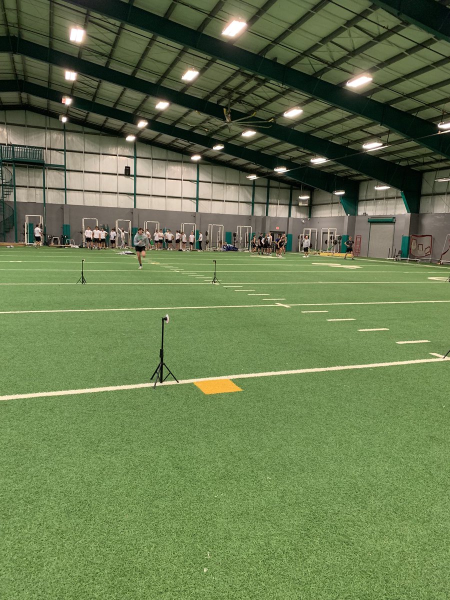 MonteSparkman's tweet photo. #fasttrack #lasers #fly10 #FeedtheHornets https://t.co/zJdwfgnWyY