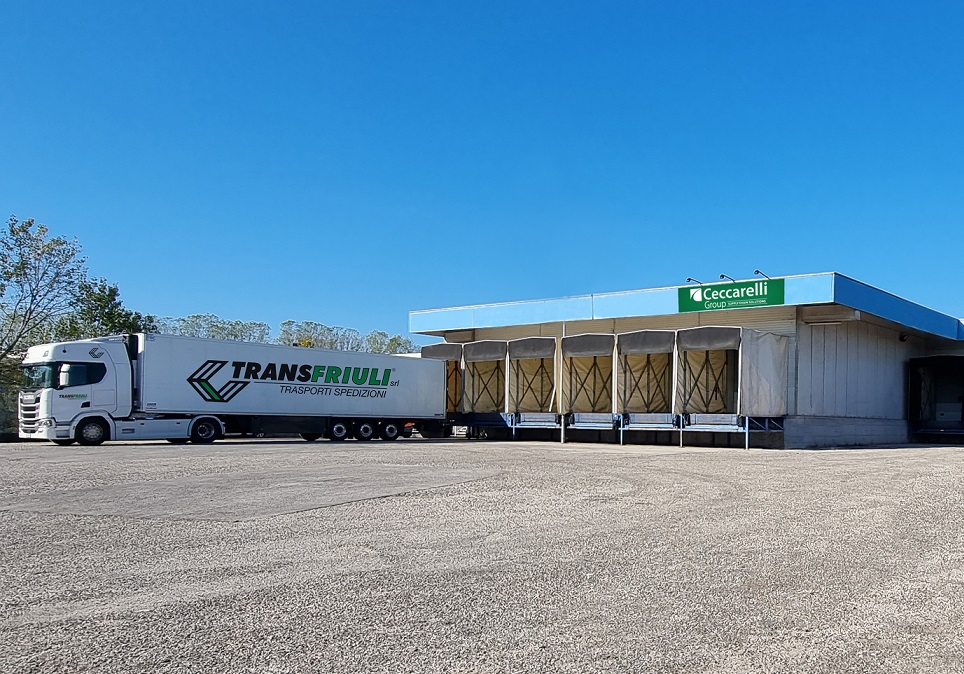 tolcommunity's tweet photo. @CeccarelliGroup: nuova sede Transfriuli per rispondere alle sfide del settore post Covid.
👉https://t.co/ovpNvDeWfR
.
.
.
#logistica #trasporti #merci #autotrasporto #commercio #magazzini https://t.co/gNFx8QwOK7