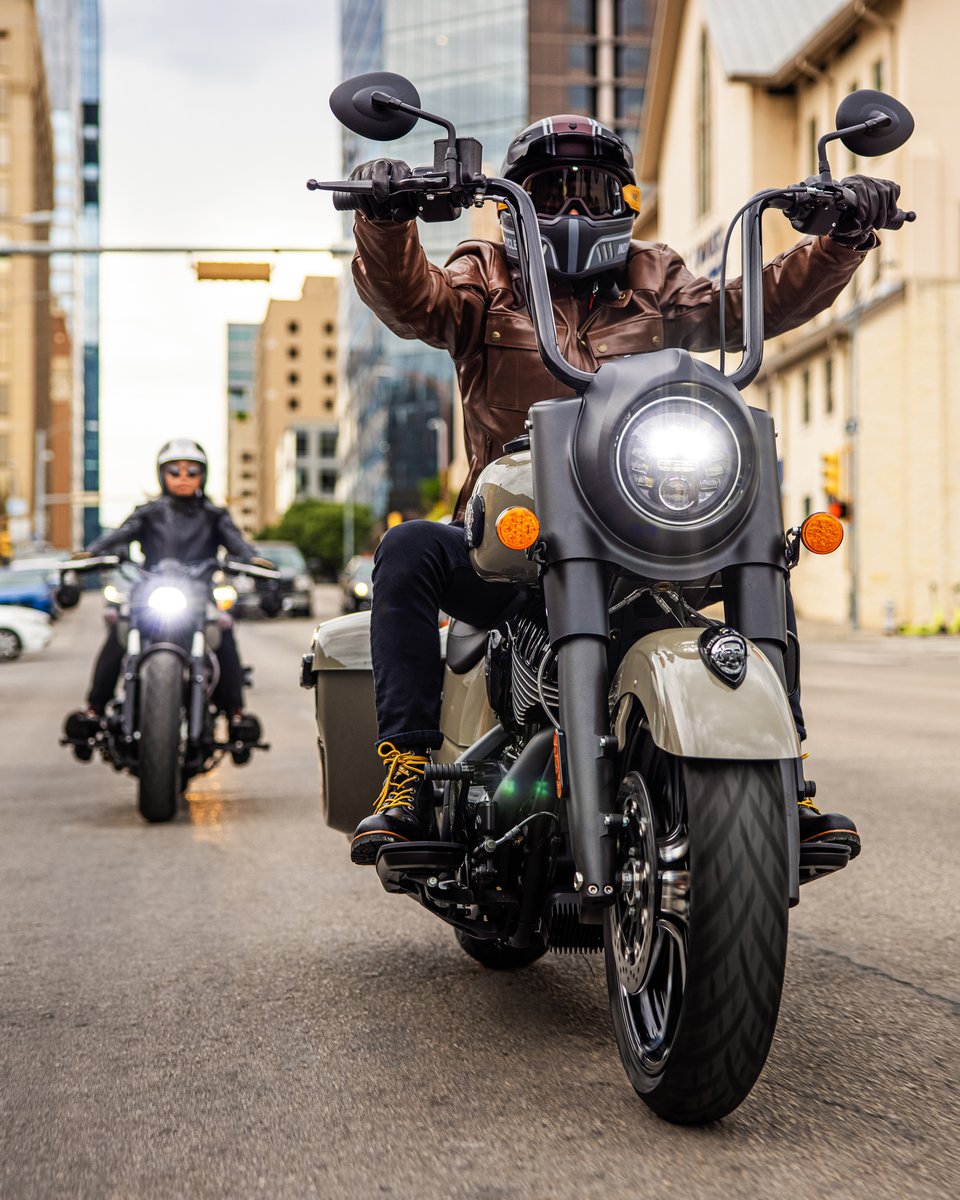 indianmotocycle's tweet photo. Fully loaded American muscle. Take things to the next level with our new 2022 Thunderstroke and Powerplus models.

There's an #indianmotorcycle for everyone, find yours at https://t.co/EsFCoF1ARn

#ChieftainDarkHorse #ChallengerLimited #SpringfieldDarkHorse #IndianRoadmaster https://t.co/wEOtHUW12u