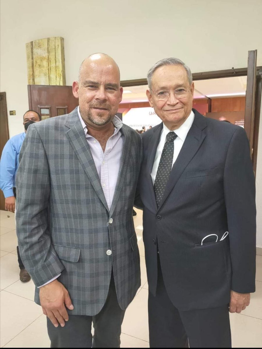 GILSILVAGLEZ's tweet photo. Lamento con respeto el fallecimiento de mi Maestro, Amigo y gran Consejero, el Dr Higinio Gonzalez . Gracias por todo Profe Higinio. Abrazo hasta el cielo #UANE @HiginioGlzC https://t.co/MO7ZG7s5ZK