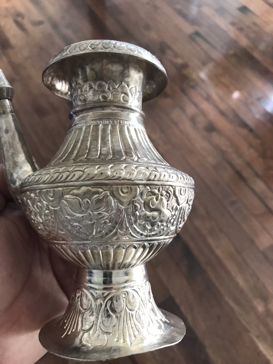 Stewie0424's tweet photo. I know most of us use silver dishes during these festivals. If your silver dishes are tarnished, use baking soda, aluminum foil and hot water mixture to clean the tarnish/rust and give it that shine. Before and after pics. Make sure you wear a mask before you immerse them though. https://t.co/N4qJ7RYVSc