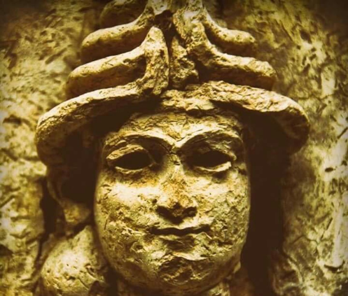 GilgameshIQ's tweet photo. The origin of the word mother
 The word Mami is one of the names of the goddess Ninhursaj, and the Sumerian and Babylonian myths mentioned that the gods Mami were the ones who created humans
Therefore, the mother became called Mami because she was the one who gave birth to child https://t.co/sTMyCAVMue