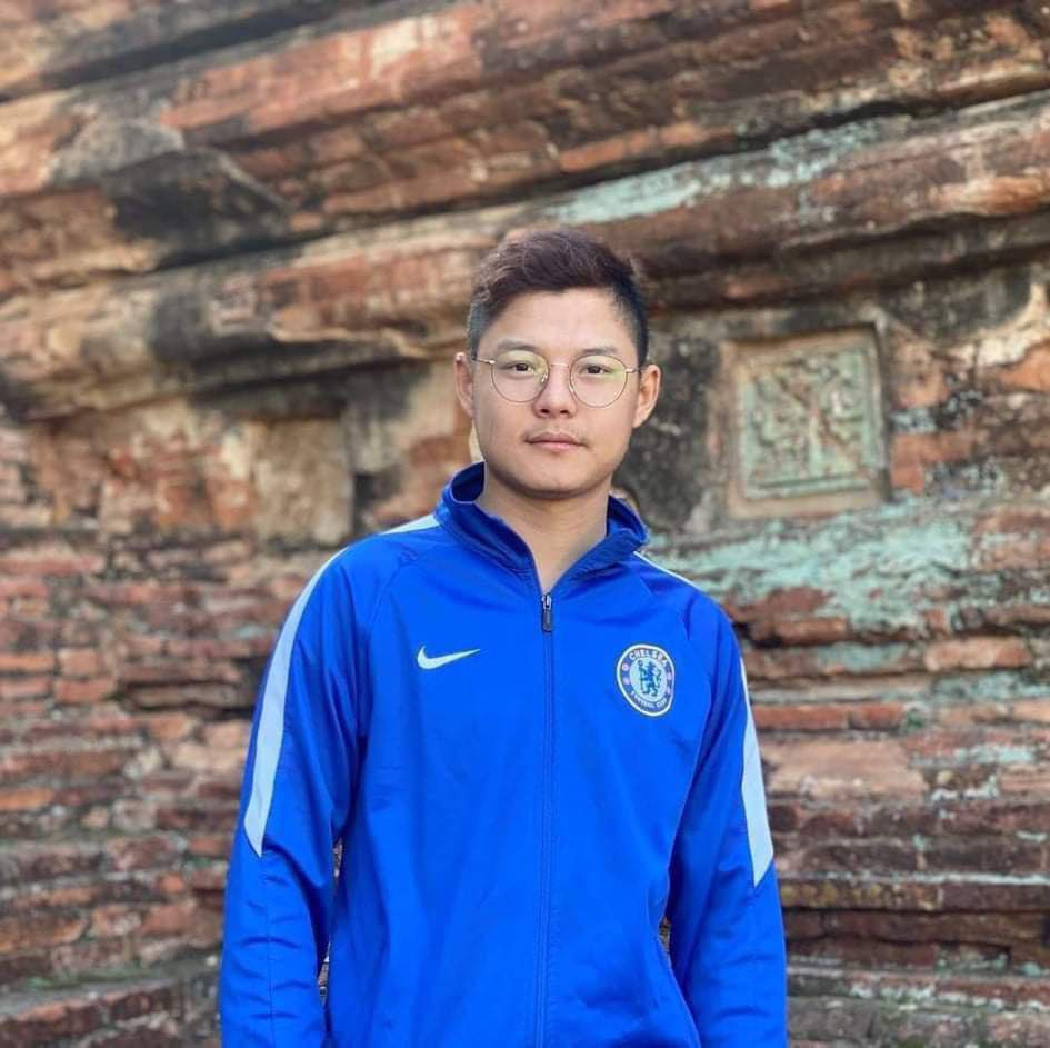 As of Nov 2, Lin Htike Oo, a student of Myanmar Aerospace Engineering University was abducted by junta troops as hostage of his mother as they couldn’t find her, reportedly. #WhatsHappeningInMyanmar #Nov4Coup #WarCrimesOfJunta <a href="/UN_HRC/">UN Human Rights Council</a> <a href="/RapporteurUn/">UN Special Rapporteur Tom Andrews</a> <a href="/freya_cole/">Freya Cole</a> <a href="/hrw/">Human Rights Watch</a>