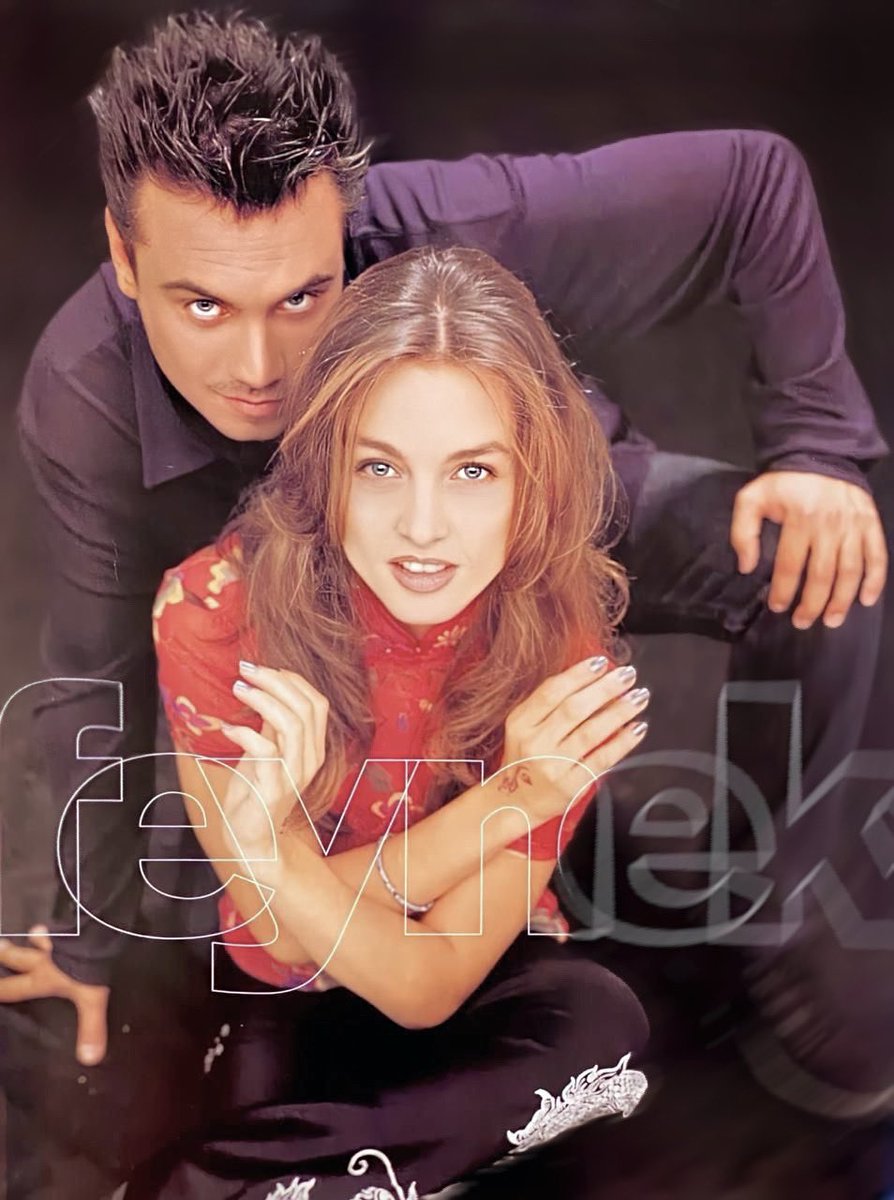 officialfey's tweet photo. #Tbt Sesiones de fotos llenas de magia !!! México te extraña amigo @NekOfficial … 🇲🇽🇮🇹🎤💙 https://t.co/ymL6UGONEl