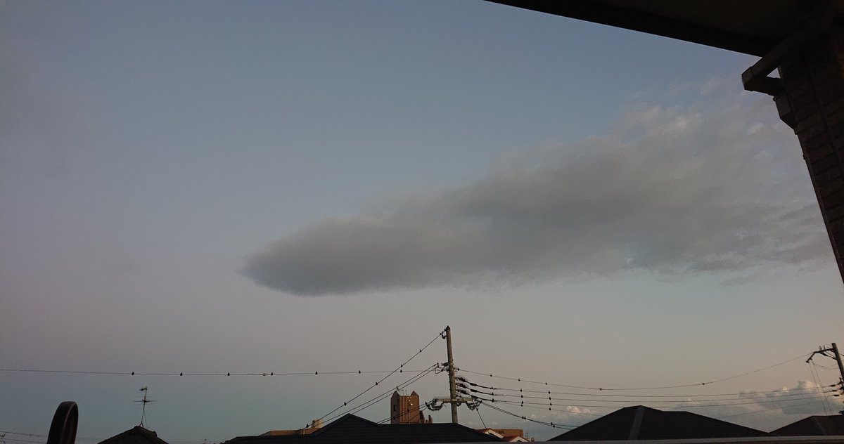 5980073's tweet photo. 今日2021年11月4日(木)#アリューシャン海溝 でM5.2(米数値),#インドネシア の #マルク州 で約M5.6,#ジャワ海溝 付近で約M4.5,#バヌアツ 北沖で約M4.9の地震があった😓11月5日(金)新月前後,要警戒⚠️#地震 #earthquake #夕焼け #sunset #AleutianTrench #Maluku #JavaTrench #vanuatu #Japan #NewMoon https://t.co/gF6ZAsAcCS