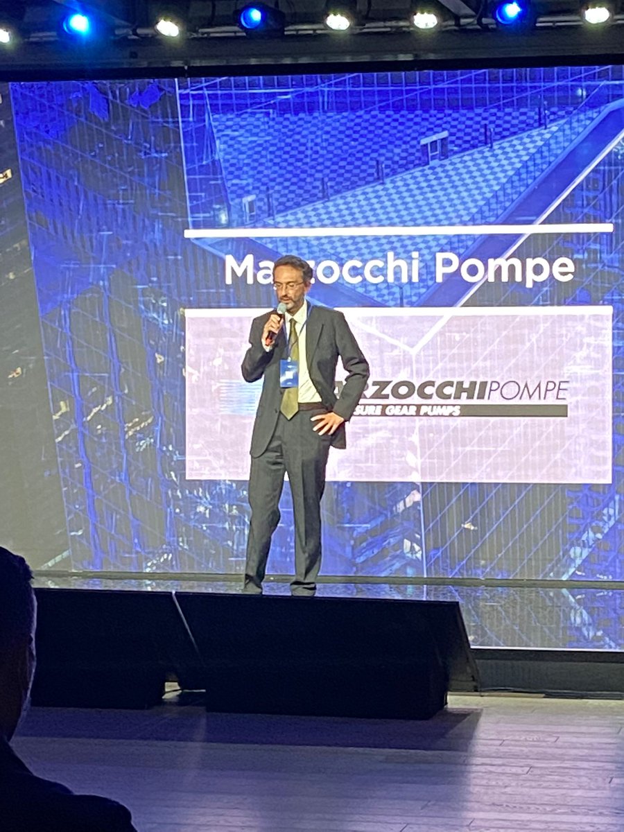 info_CDR's tweet photo. Eccoci in diretta dal palco del #FinanceGala di #IntegraeSIM, dove @rpingar, AD di @ConvergenzeSPA, Diego Toscani, AD di #Promotica e Gabriele Bonfiglioli, AD di @MarzocchiPompe, stanno presentando al pubblico le storie di successo delle loro società https://t.co/JIBIjur5YA