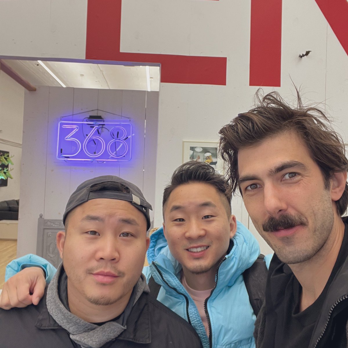dope seeing the homies <a href="/FungBros/">FUNG BROS.</a> and recording some NFT talk at <a href="/368/">368</a> — feels so damn good to back at it in nyc 🖤