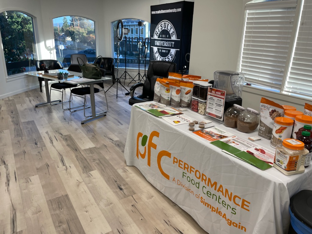 PFCNutrition's tweet photo. Live from Results Fitness University Mastermind! 🎓 #resultsfitness #resultsuniversity #fitnessbusiness #teampfc https://t.co/aizJ7j6iM4
