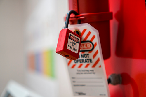 _C3Engineering's tweet photo. C3 can ensure that your lockout/tagout program is site-specific, is appropriately documented and that your employees are effectively trained. https://t.co/EQhFSJ1Dxz #arcflash #c3engineeringusa #c3engineering #electricaltesting #electricalcompliance https://t.co/b25GVeHJyA