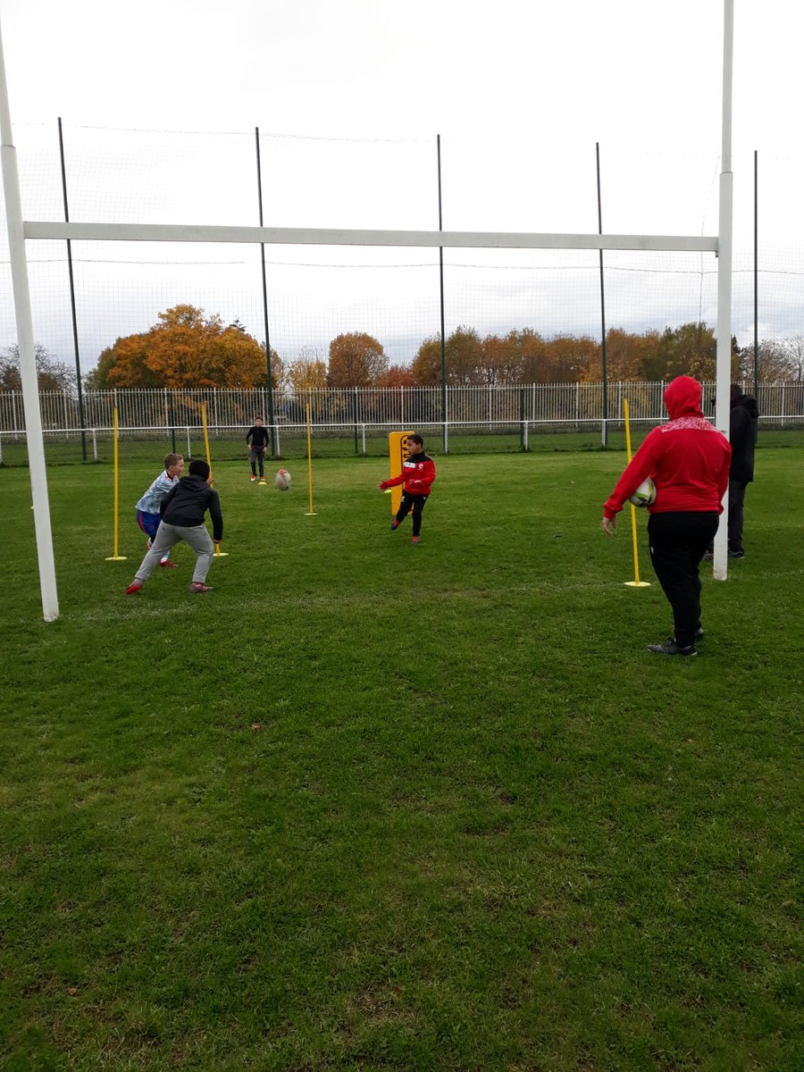 ESSRugby's tweet photo. Stage EDR J2 ✅

Nos p'tits lions n'ont pas eu de chance avec la météo mais ce n'était pas ça qui allait les décourager ! https://t.co/eLm9PyxFdg