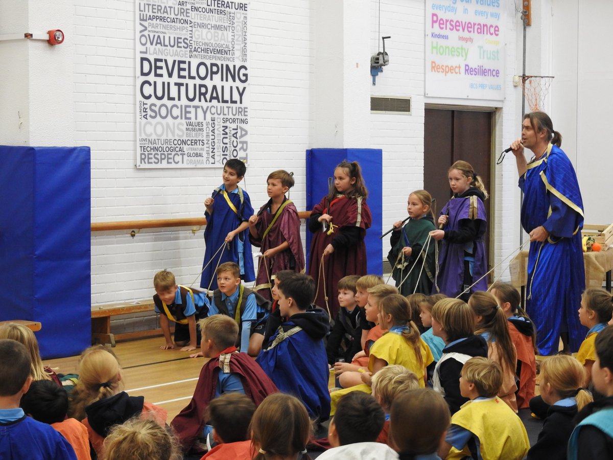 BCSPrep's tweet photo. Our Year 5 classes have had a fantastic time immersing themselves in some Greek culture today! πΊThey learnt a Greek play in a day, competed in the Olympics, researched some Greek gods and cracked some codes made up of Greek letters! π #BCSCuriosity https://t.co/4o59d695i4