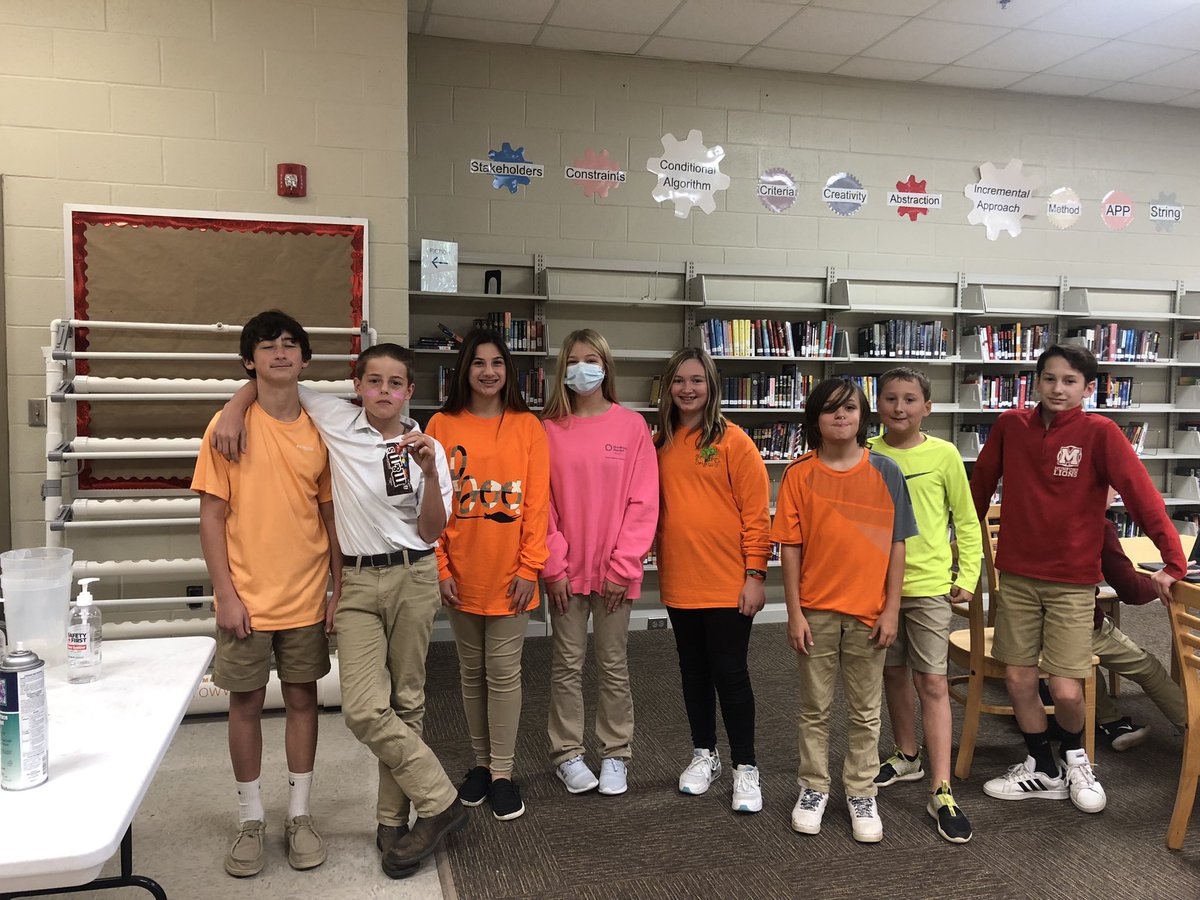 DMScounselor1's tweet photo. Late posting, but we had a wonderful Red Ribbon week at MMS! #drugfreelookslikeme https://t.co/Kk99bSx8YA