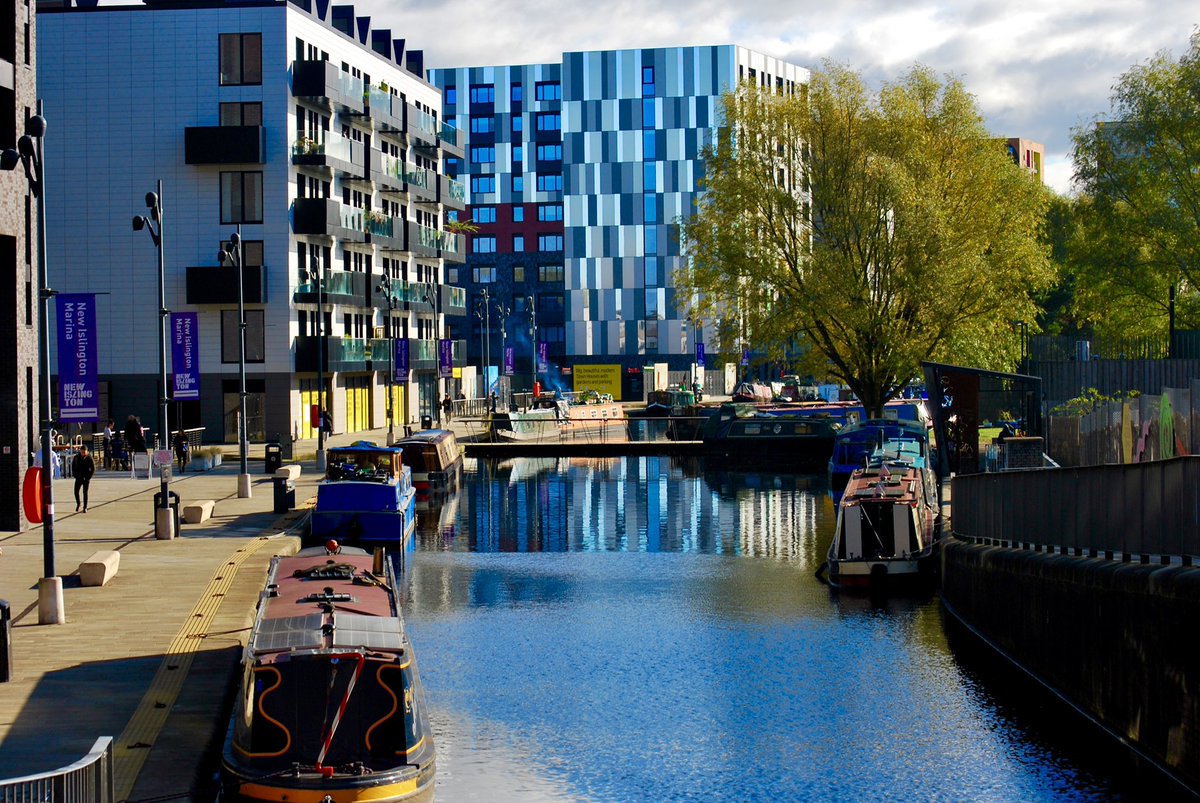 garethmanc's tweet photo. Manchester in the sunshine is the best!! 👏🐝☀️😍 #Sunshine #ILoveMCR #Manchester https://t.co/IJkSC6Vljj