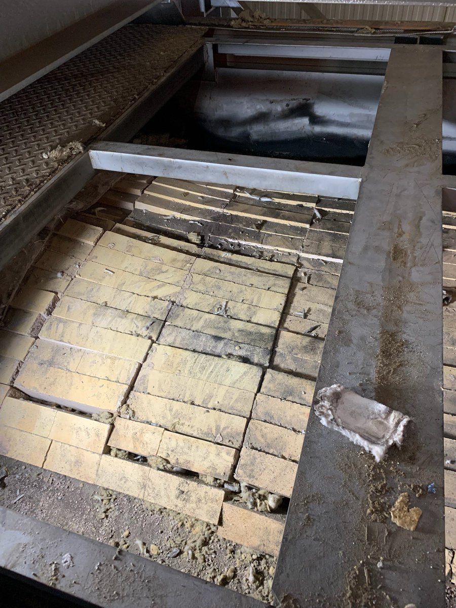 KeithMarchant's tweet photo. And so onto the next job for our intrepid engineers, subcontracting to another company, ‘No Names No Pack Drill” for some minor repairs to the combustion chamber brickwork!
On further internal and external examination there were signs of considerable damage to the boiler. https://t.co/0vz373ZwyO