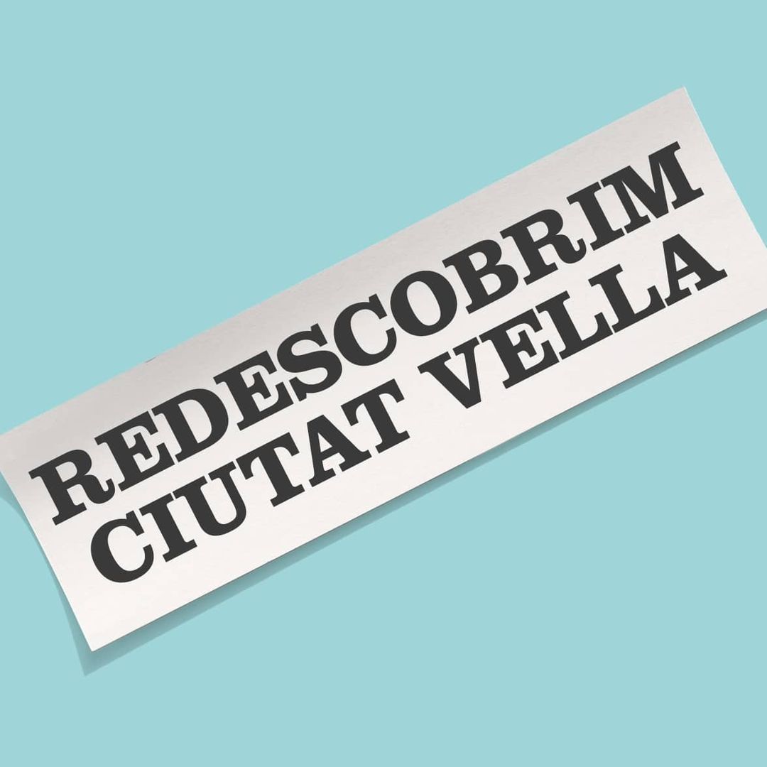 Bcn_CiutatVella's tweet photo. 🏛️ Vols retrobar-te amb la història dels barris de #CiutatVella?

📍 "Redescobrim Ciutat Vella" és un conjunt de rutes guiades gratuïtes per tornar a conèixer els espais i comerços més emblemàtics del districte.

Més informació:
🔗 https://t.co/n3MrUOeL85
@Insolits https://t.co/88jvD3QZ0t