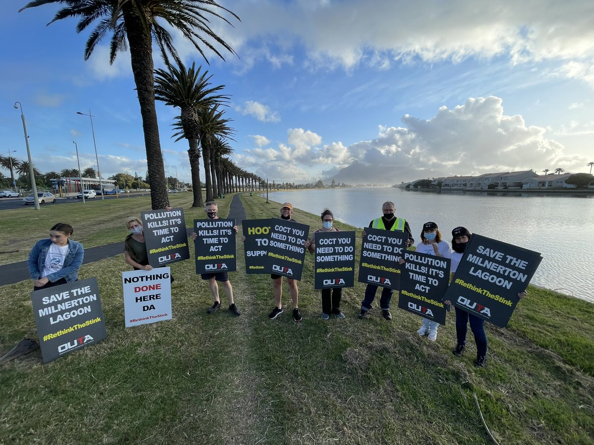 PeteWalsh_ZAR's tweet photo. Welcome to #Milnerton and #CapeTown Mayor @geordinhl - we won’t forget your promise to us in return for our vote. #WWTW @OUTASA #Potsdam @WesternCapeGov #LawEnforcement @MCRA_Milnerton https://t.co/Xj684iPxeH