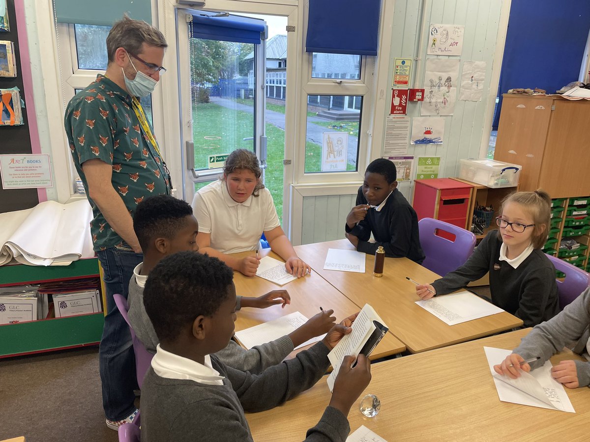 Year 6 were very excited to have Peter Bunzl (the author of Cogheart) visit today. They listened to him read part of his book and learnt about how he got the inspiration for his books. Some children also got to participate in a writing workshop. Thank you @peterbunzl