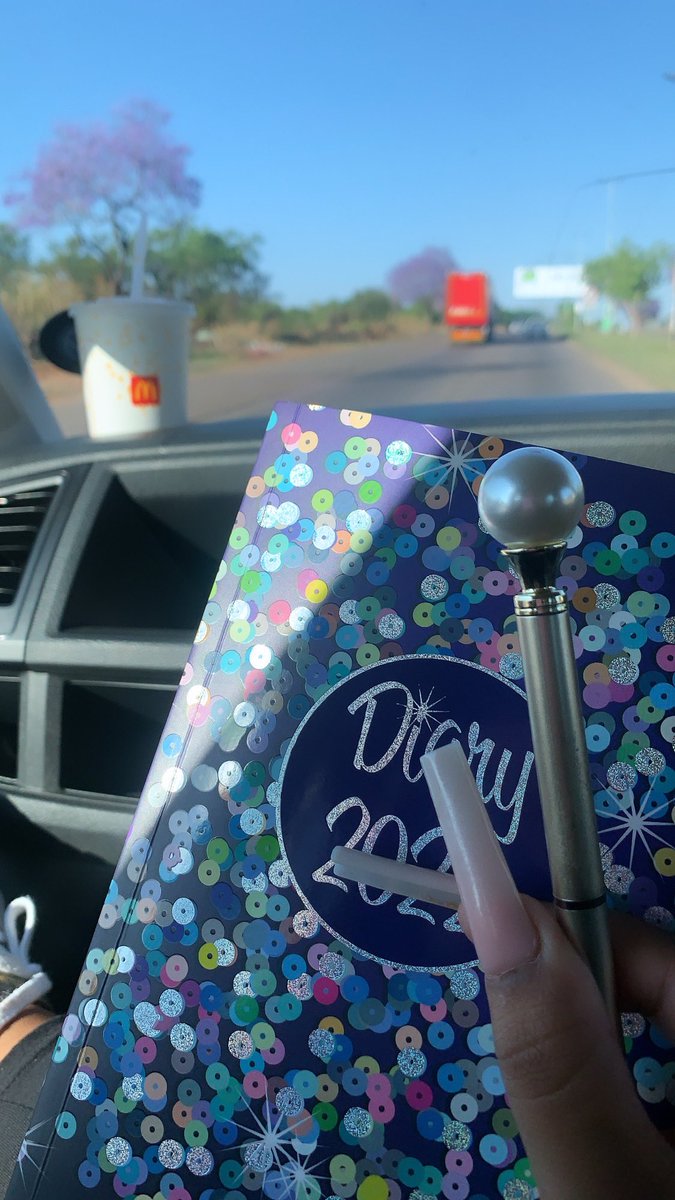 Cyan.Boujee🥂 tweet media