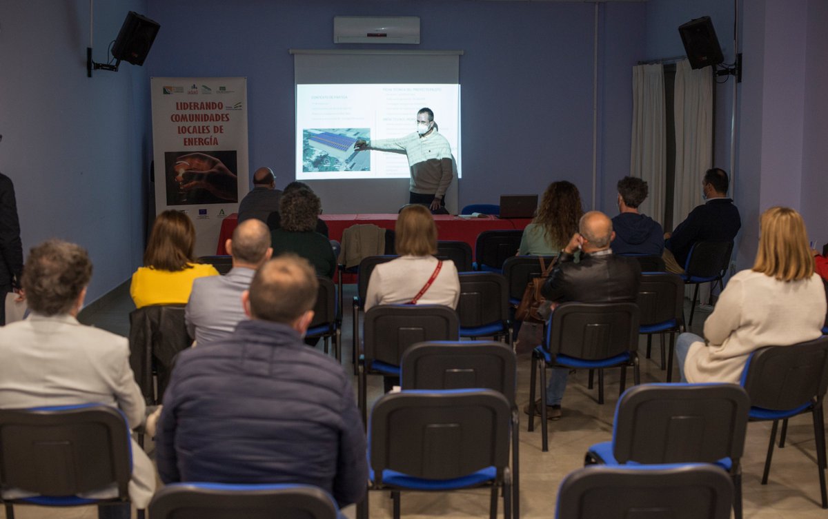 baena_es's tweet photo. #ADEGUA Durante la tarde de ayer, miércoles 3 de noviembre, la Asociación para el Desarrollo del Guadajoz y Campiña Este (@Gdr_Guadajoz) , celebró en laCasa de la Cultura un taller informativo del proyecto de comunidades locales de energía #LICLE.

#Gracias https://t.co/Pdjpfg5Bjb