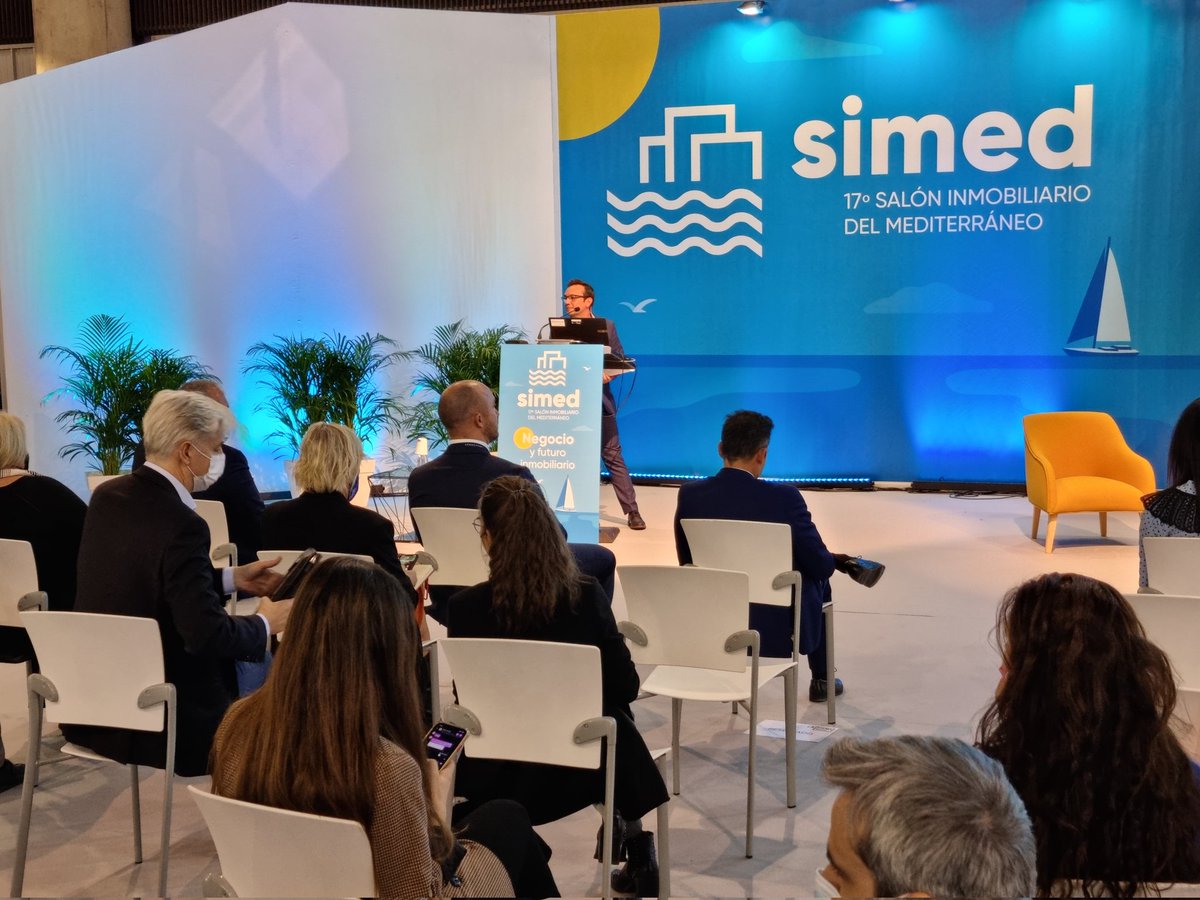 SimedMalaga's tweet photo. 🔉 Da comienzo en #simedMLG el #PrimeHomesSummit, la apuesta de @SimedMalaga para promocionar el mercado internacional de segunda residencia en la costa andaluza, con la participación de promotores, brokers inmobiliarios e inversiones internacionales | @somosavanza #Havalook https://t.co/HRKHherkMX