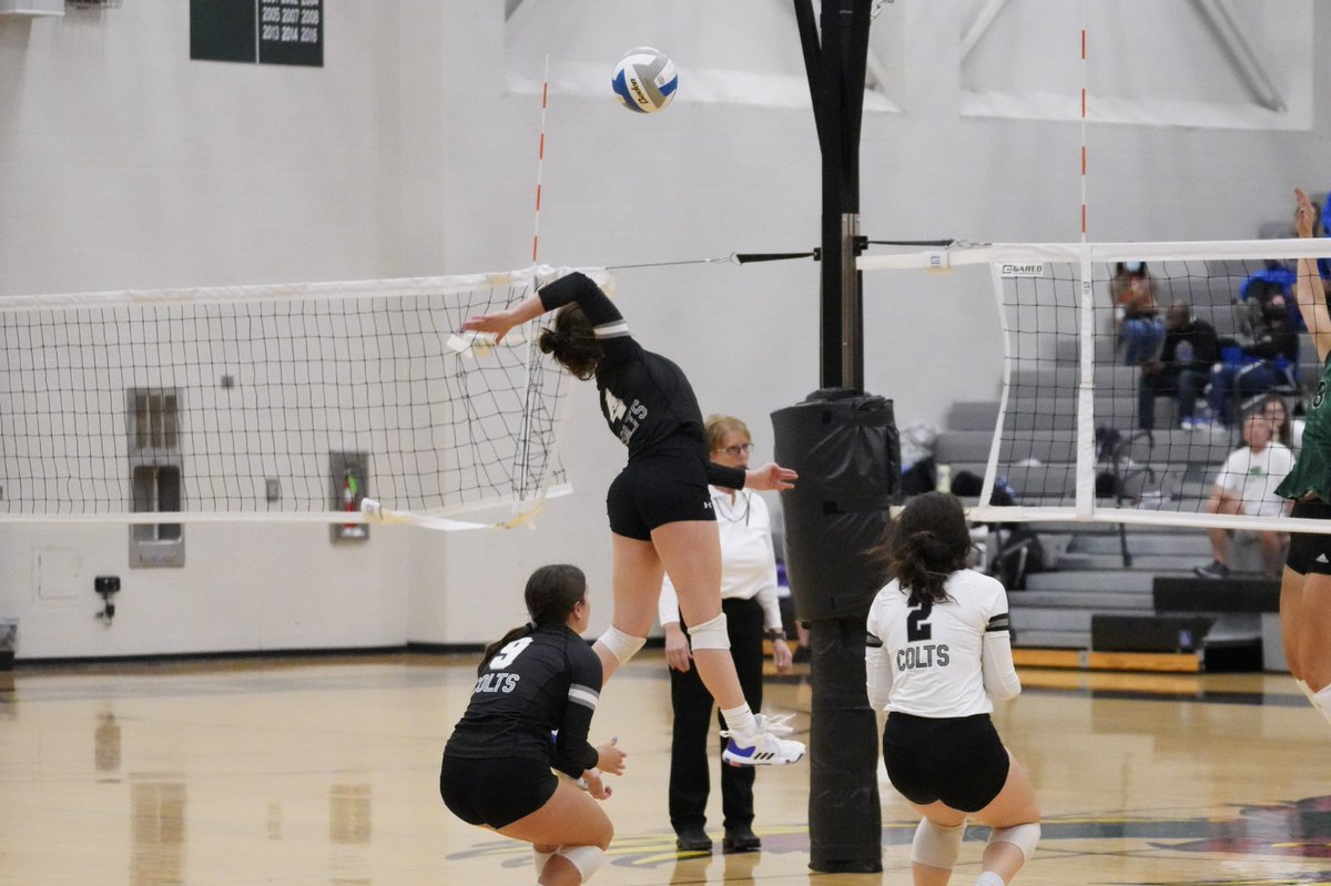 reece_likes's tweet photo. After searching for the next chapter in my academic and athletic journey, I have decided to move forward with a verbal commitment to Southwestern college! Go builders!! @Campus_VBall @BuilderVB https://t.co/VRLjBphhBF