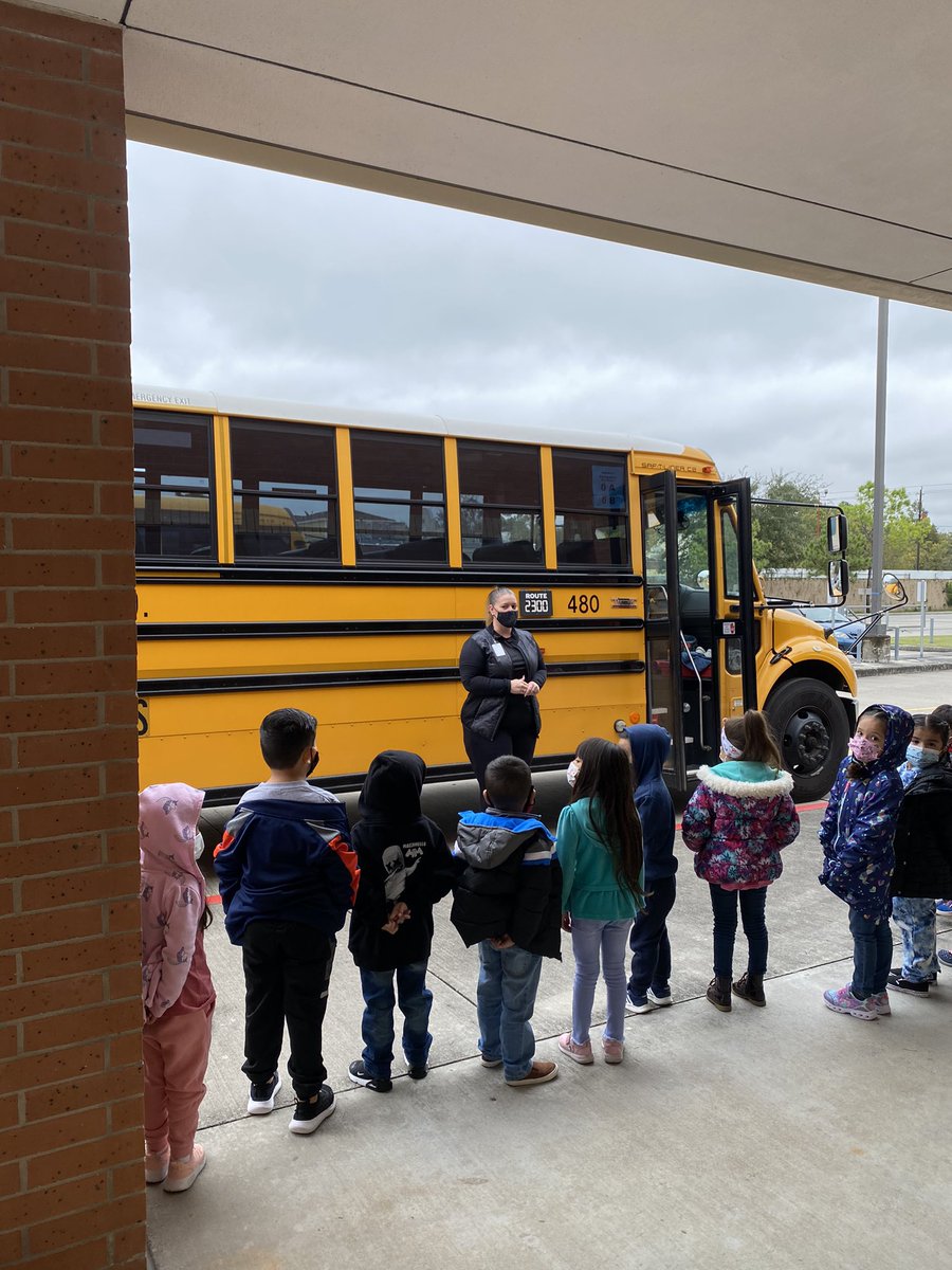 Transport_AISD's tweet photo. Thank you @GarciaLeza_AISD for allowing us to spend some time with our Pre-K students! #BusSafety #AldineFoward https://t.co/XFvZPcq5br