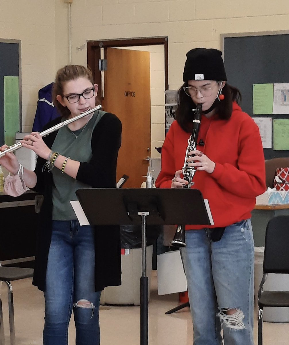 PrincipalCetner's tweet photo. Pre-AP Music students in @Lisa4nier1 class studied programmatic music by John Williams, Gustav Holst, Franz Schubert and Ian Good. The culminating activity=writing their own programmatic melodies and performing for their peers for feedback @DougSBoard @CollegeBoard #AP4all https://t.co/NmUWUwbkoC