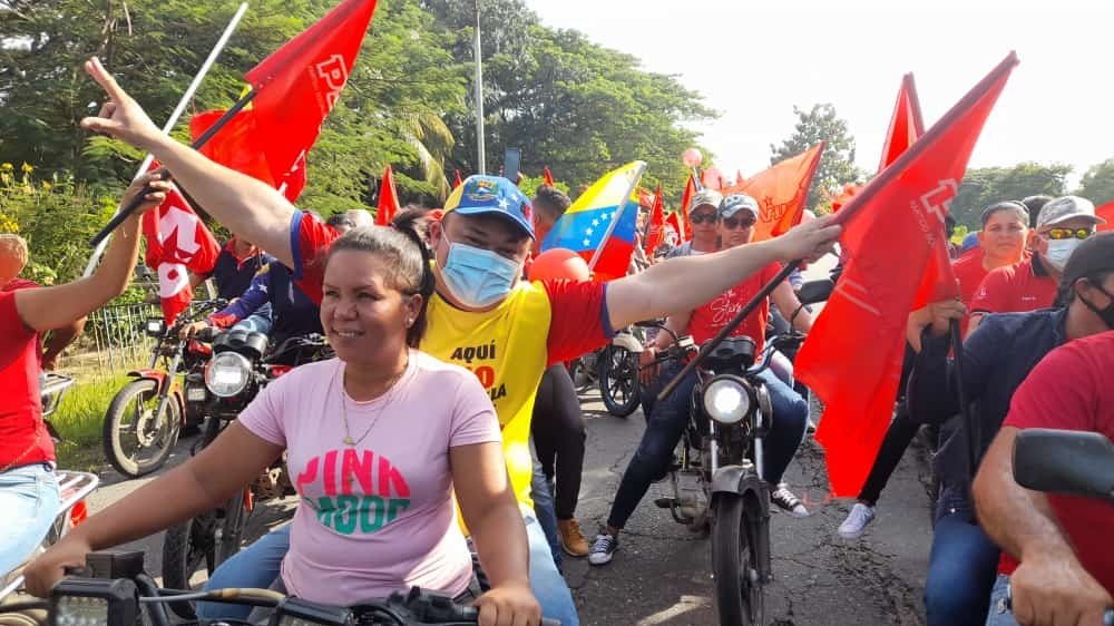 ¡BRUZUAL, BRUZUAL, BRUZUAL...!
.
Gracias por tantas muestras de cariño y Amor, seré y soy recíproco, tanto apoyo me compromete más con Uds, tengan presente siempre que no les fallaremos. 
.
Vamos a la Victoria junto a Eduardo Piñate el #21Nov.
.
¡Por Un Muñoz Potencia!