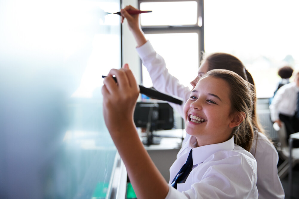 aimcleaning's tweet photo. 🎓 Half Term is over... 

School, College &amp; Education Sector Cleaning Services. From classrooms, staff rooms, assembly halls and the library to the cafeteria, PE department and toilets. 

Get in contact today 👉 https://t.co/mX2H3WpS49

#School #SchoolCleaning #Education https://t.co/WNlXcNhW6V