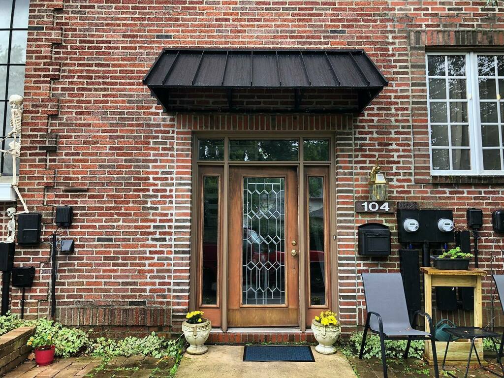 midtownawning's tweet photo. A standing seam awning was the perfect compliment for this entrance.  #awning #awnings https://t.co/H8NhuADwu0 https://t.co/6waDaguxdZ