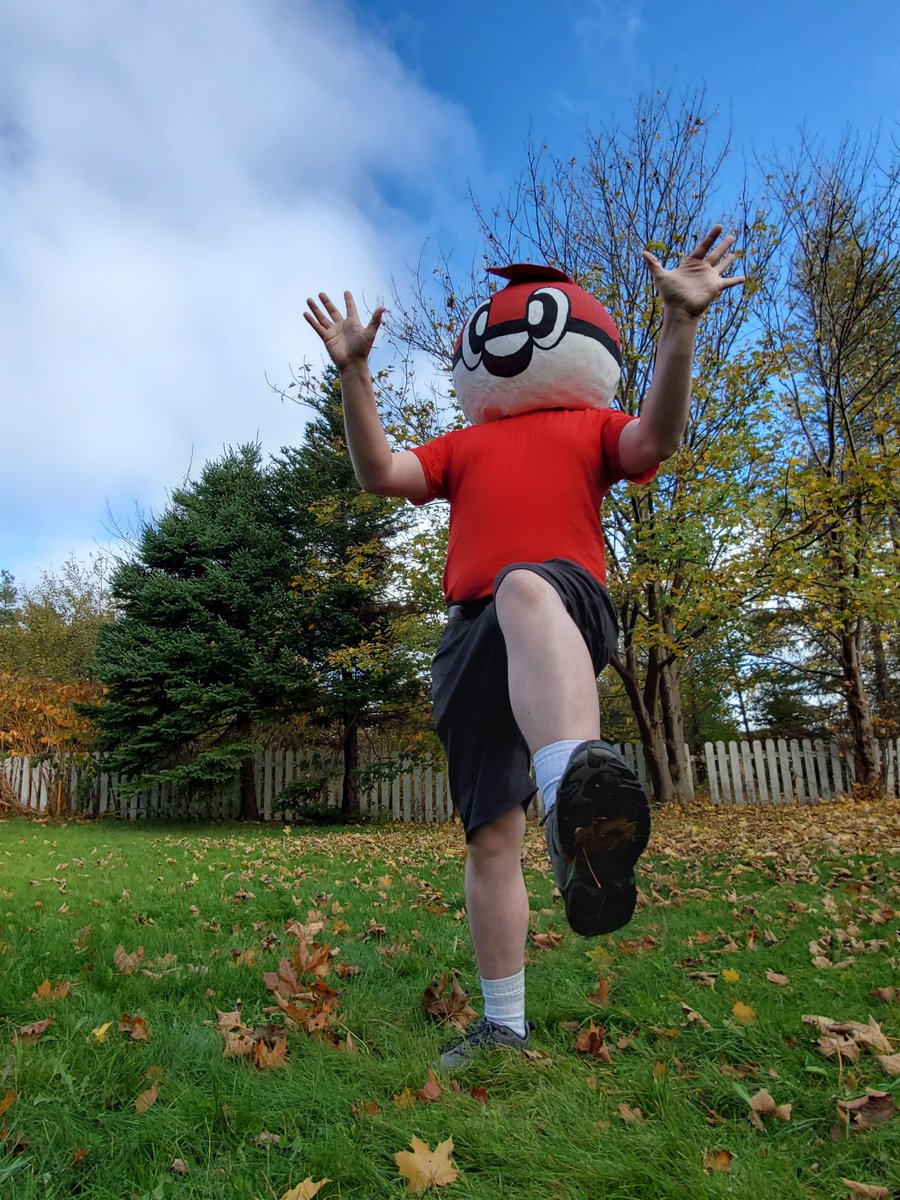 MissQuerade's tweet photo. I made a ball guy head out of paper mache and stuffed @Wils_OW in it for Halloween and thought some of you might enjoy it
 #pokemon https://t.co/25Q10isMK2
