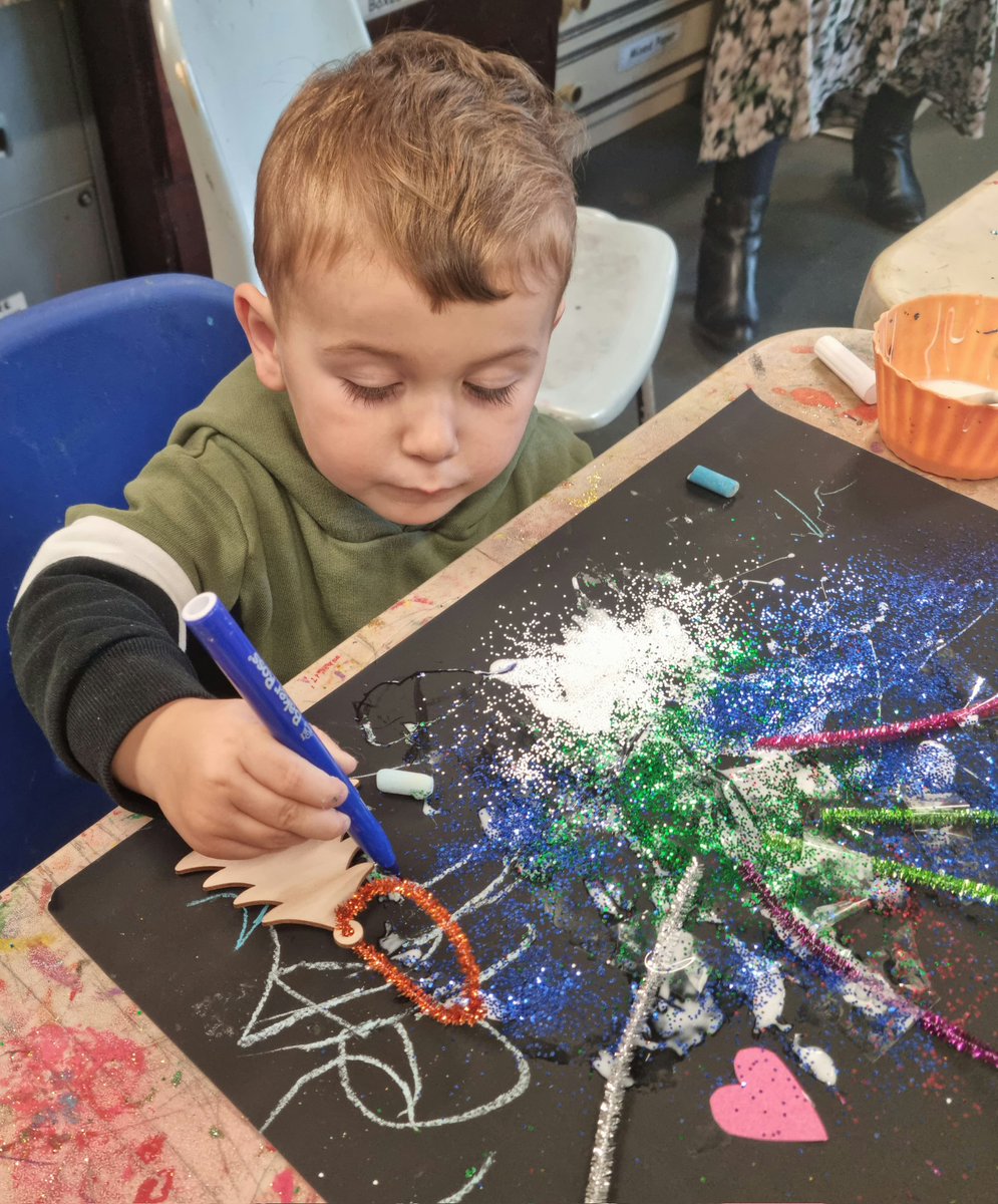michaellynch321's tweet photo. Working together using there imagination to create things fun times https://t.co/kWxJYaTJz1