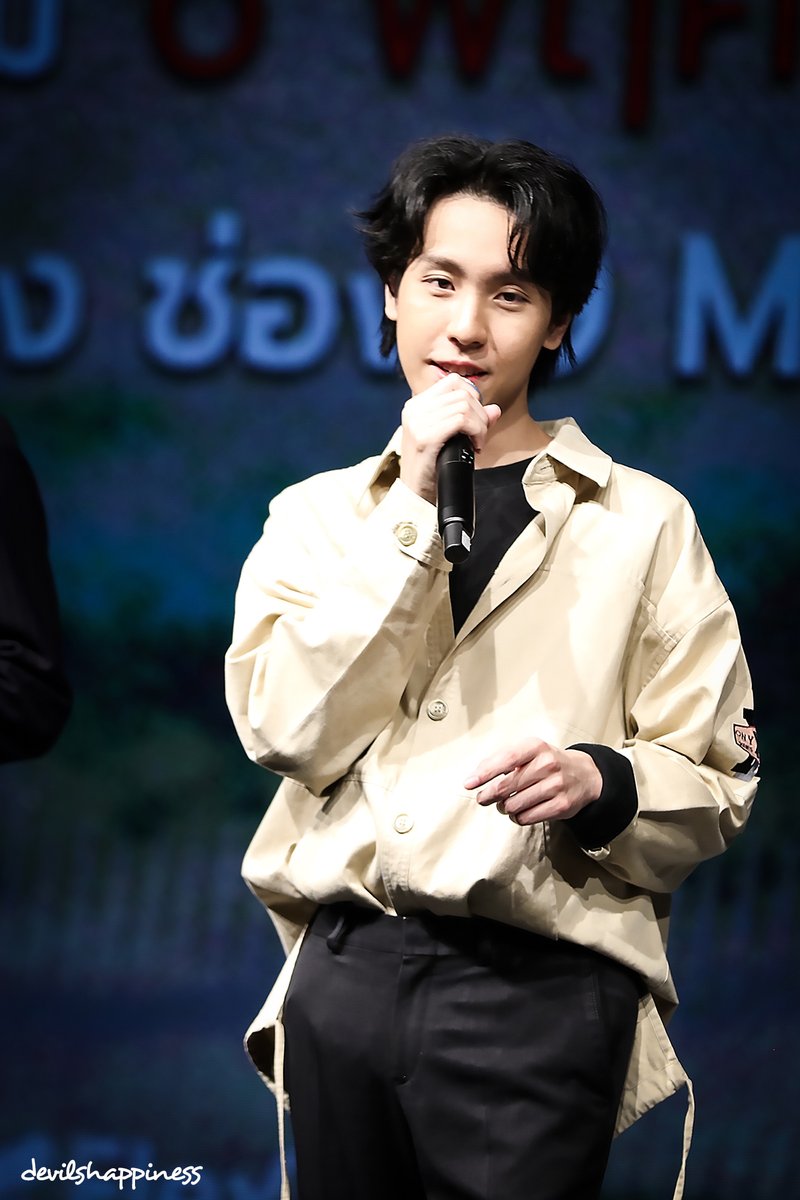 devilshappiness's tweet photo. ขอบคุณน้องร๊ากกก ที่ถ่ายเซ็ทนี้มาให้ 😘
@earthcharudech
 
#earthcharudech 
#EarthJaru
#แถลงข่าวหนังสือรุ่น https://t.co/vQBlBK7LCu
