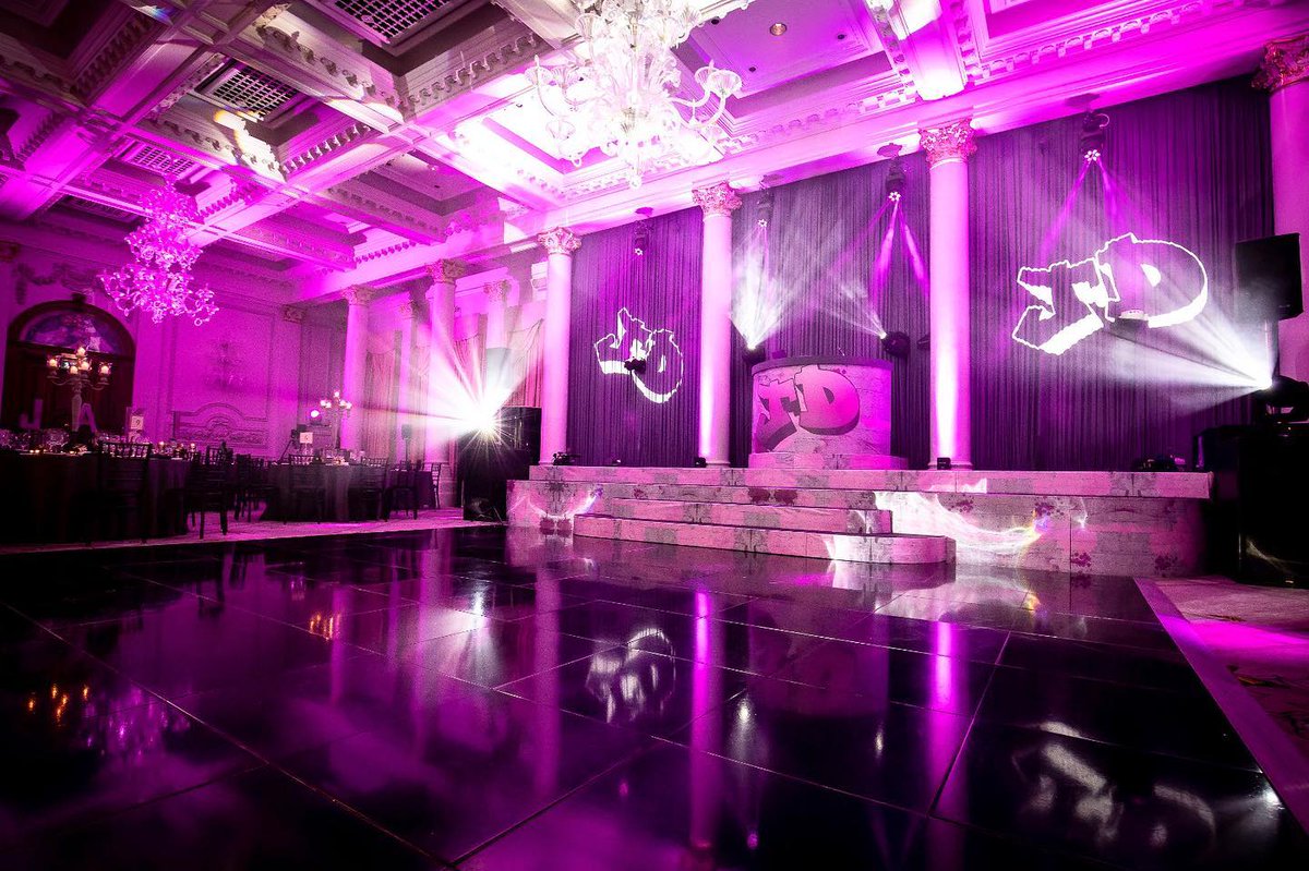 Pink perfection 💗 but whatever the colour we can make your dream event come to life! Get in touch with us on create@uptownevents.co.uk to start planning!

A great shot from @paultoemanphotography 

#eventdesign #barmitzvah #barmitzvahdecor #barmitzvahparty #eventplanner