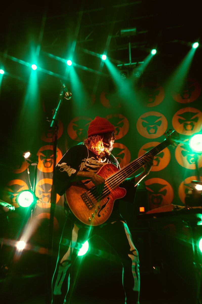 JadaImaniM's tweet photo. Thundercat live at 9:30 Club
Shot for Capitol Sound DC 🤩 https://t.co/fkmi2LV1bB