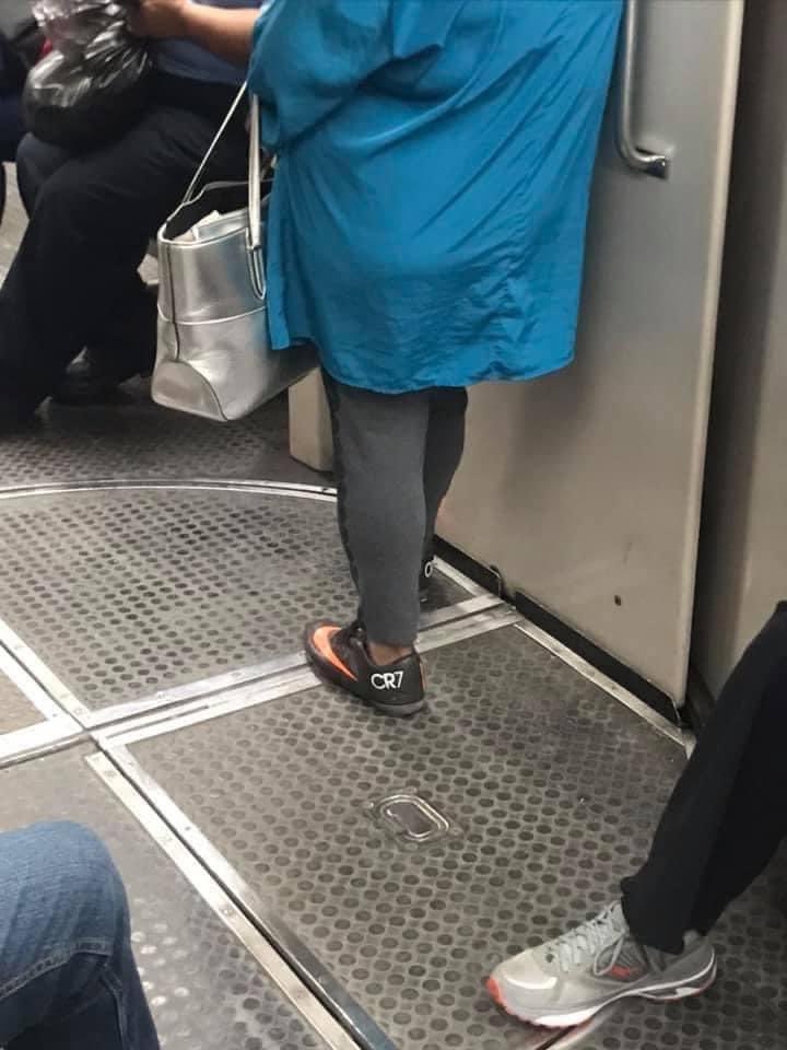 Hectorlealvlogs's tweet photo. Nomas porque no traigo los Pepesa o le jugaba la reta doña https://t.co/NU4VnOtPO6