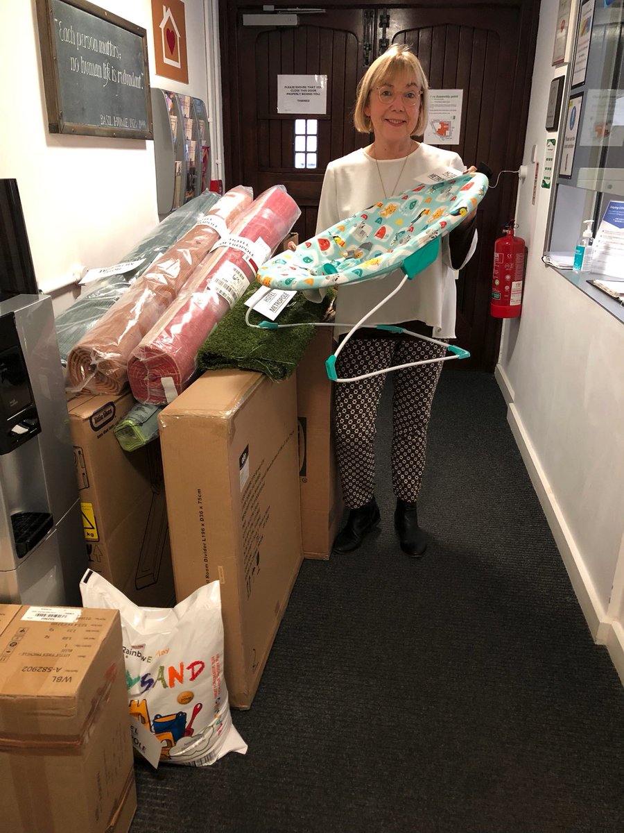 gordonCardinalH's tweet photo. Hello! 👋🏽. Here we find Hilary our Head of Families @CardinalHumeCHC waiting for this play equipment to be delivered to The Hilton Metropole Hotel, where families recently arrived from Afghanistan are staying. Gaia and Danielle are holding play sessions for the children. How fab! https://t.co/kuyfOpP5sP
