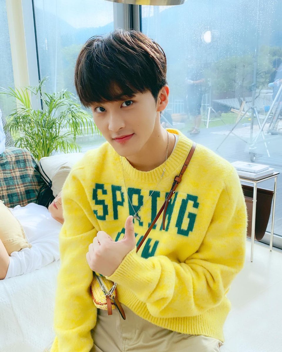 aryujine's tweet photo. ⠀⠀⠀⠀⠀
⠀⠀⠀⠀ 
⠀⠀⠀              𝐂𝐇𝐀𝐏𝐓𝐄𝐑 𝐎𝐍𝐄 
⠀⠀⠀⠀ 
⠀⠀⠀⠀⠀ https://t.co/U89wkIojyD