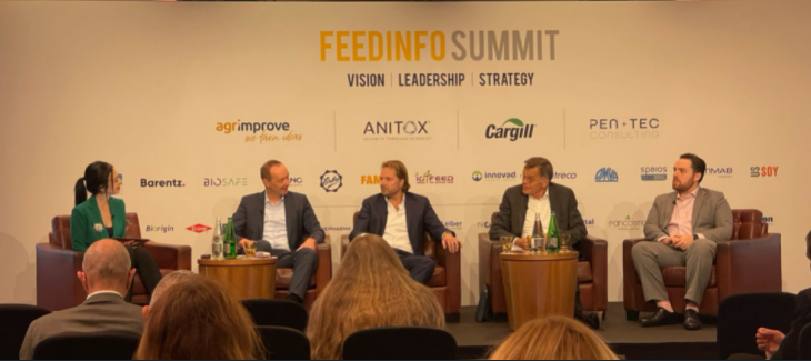 GeorgeContainer's tweet photo. A week on from the #Feedinfo Summit, and people are still asking me container questions about when we expect rates to fall, and logistics issues to end. Bring on Christmas I say - should ease logistics and provide a much-needed holiday for me! @FeedinfoEvents https://t.co/GwEggAvkwf