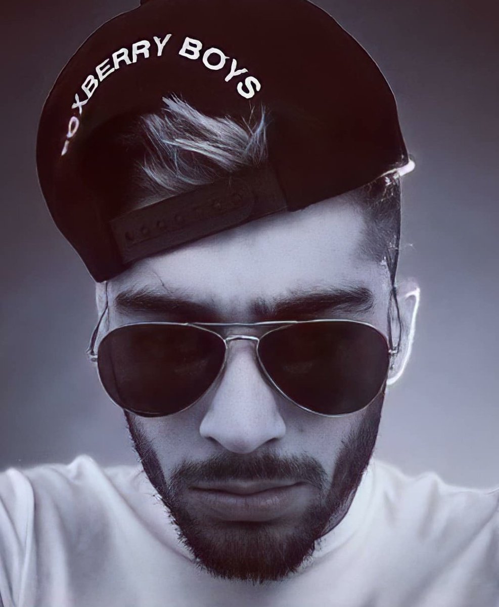 veronihoran's tweet photo. هستید بریم واسه ۴۰۰ تا منشن؟؟؟؟؟
شل نکنید
باید ترند شه
بااااااااااید

WE LOVE ZAYN 
I STAND WITH ZAYN 
RESPECT ZAYN 
#hadidIsOverParty 
#respectzayn https://t.co/xJFjpMg5gx