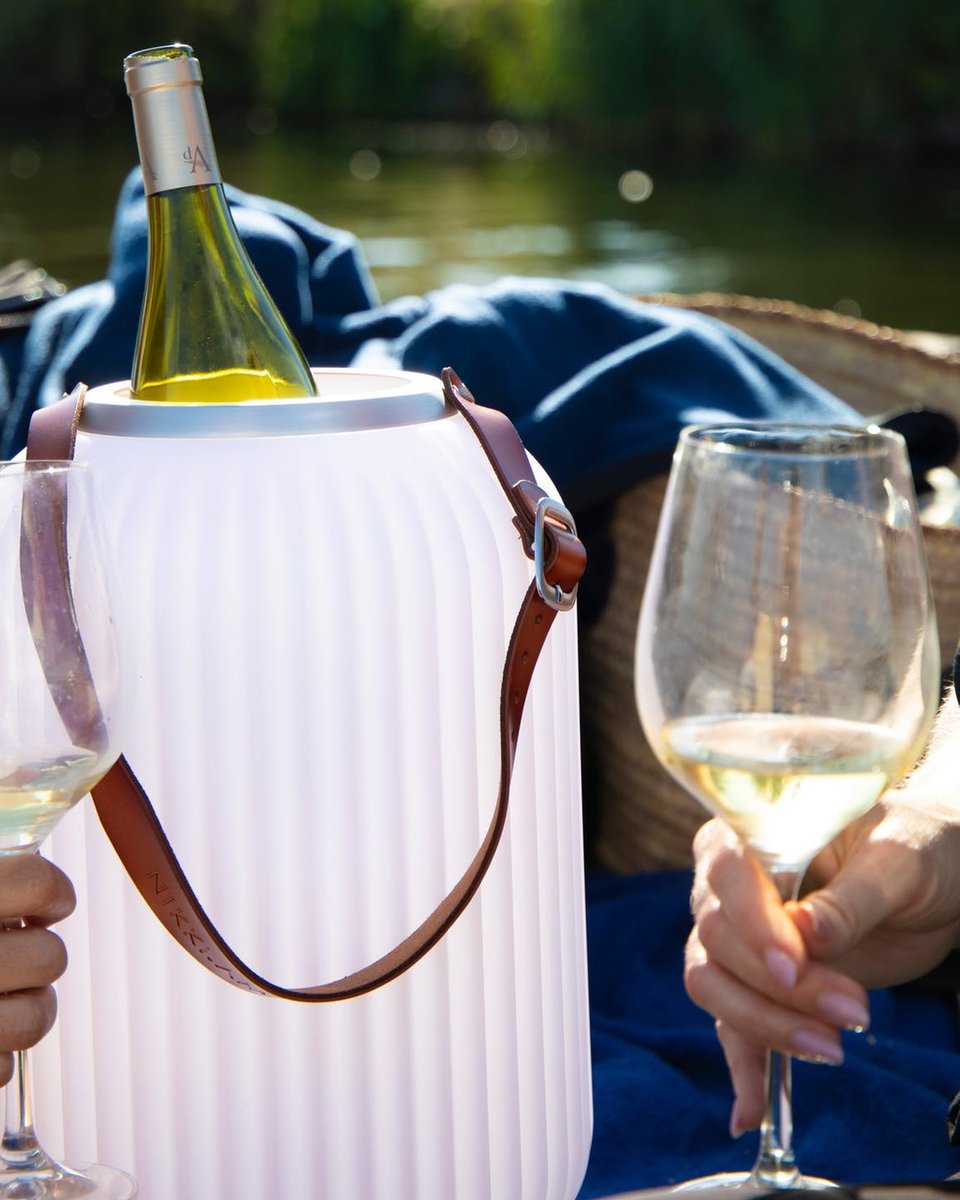 Lovasi_International tweet media