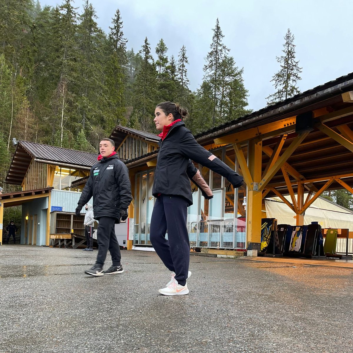 fedhielo's tweet photo. El talent team de skeleton prepara su primera Copa de Europa 🛷 de la temporada 2021-22 en Lillehammer 🇳🇴, que se celebrará entre el 12-13 de noviembre.

#ViveElHielo #skeletonTeamESP #skeletonESP #skeleton https://t.co/QTflXlUJGt