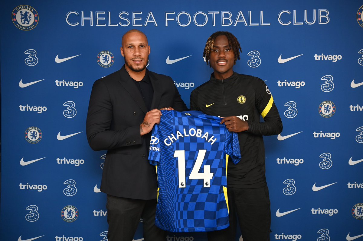 Huge congratulations to <a href="/TrevohChalobah/">Trevoh Chalobah</a> on signing a new long-term contract with Chelsea after a fantastic start to this season. Well done Trevoh, thoroughly deserved 📝