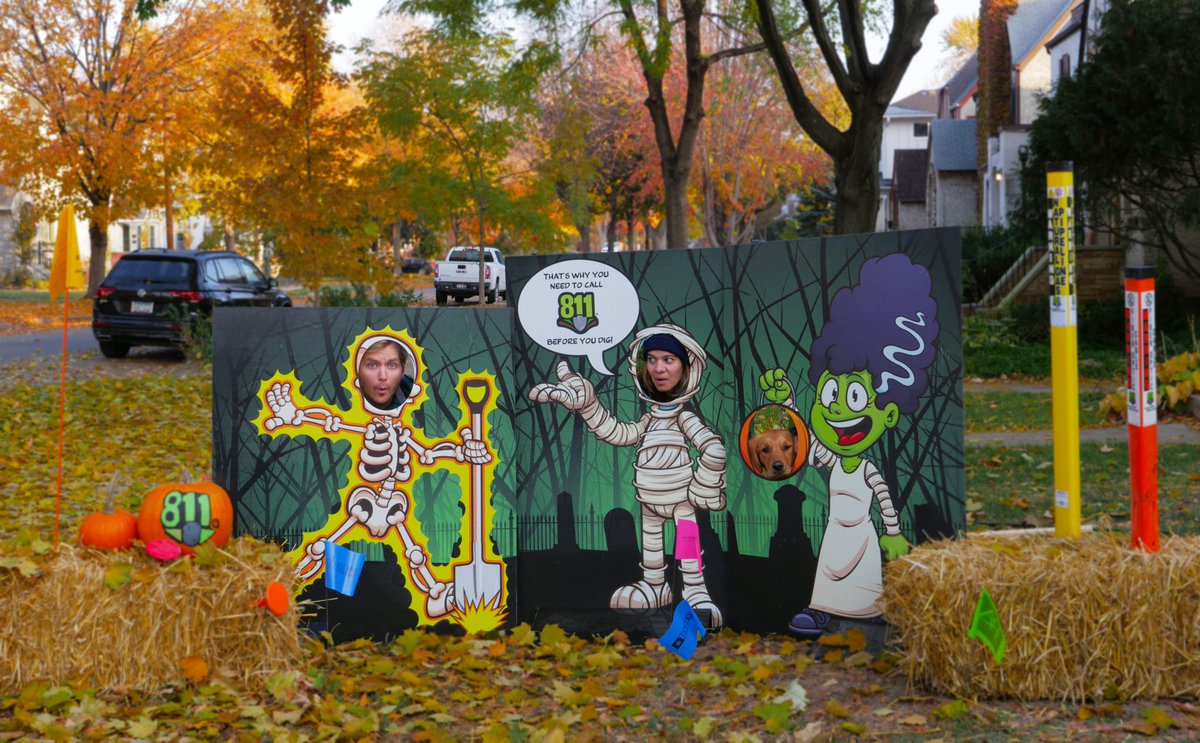 We printed some 811 Halloween decorations to spread the message of safe digging! 
#call811 #damageprevention #excavationsafety #Halloween