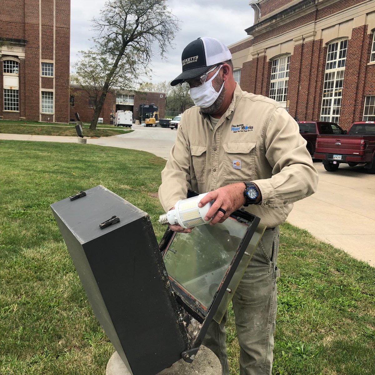 DSMH2O's tweet photo. Recently, DMWW became the only #waterutility in the nation to have all of its water treatment plants certified to ISO 50001 &amp; SEP 50001 Gold. Managing our #energy use is one of the many responsibilities we have to you, our customers &amp; one way we #thinkdownstream. https://t.co/LaThjFb3qv